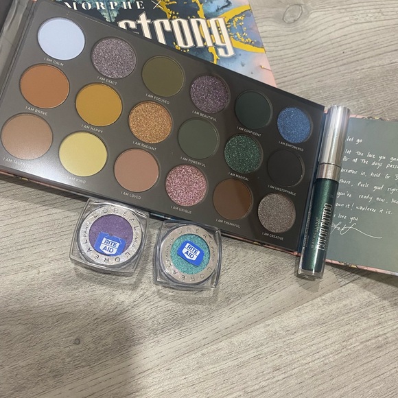 🌿 Makeup bundle 🌿 - Picture 2 of 4